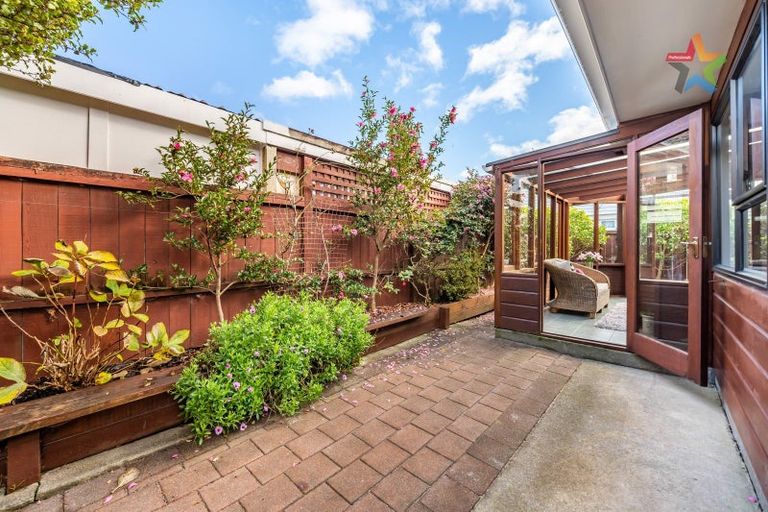 Photo of property in 39a Birdwood Road, Waterloo, Lower Hutt, 5011