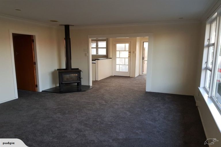 Photo of property in 37 Disraeli Street, Hawera, 4610