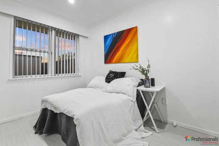 Photo of property in 1/13a Vine Street, Mangere East, Auckland, 2024