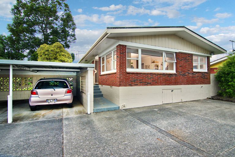 Photo of property in 1/11 Oakland Avenue, Papatoetoe, Auckland, 2025