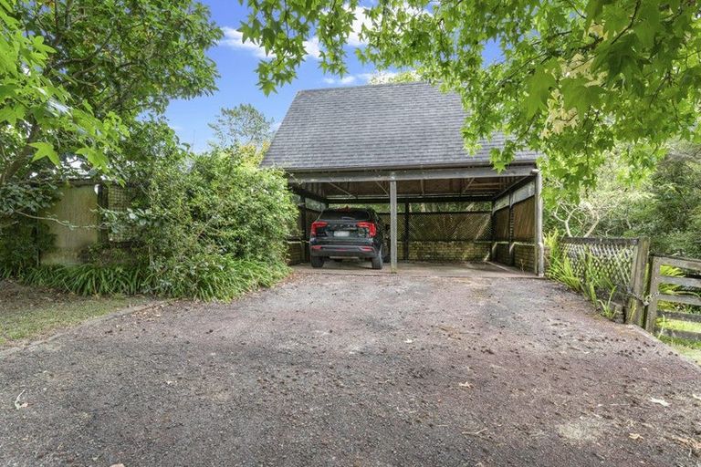 Photo of property in 29 Carter Road, Oratia, Auckland, 0604