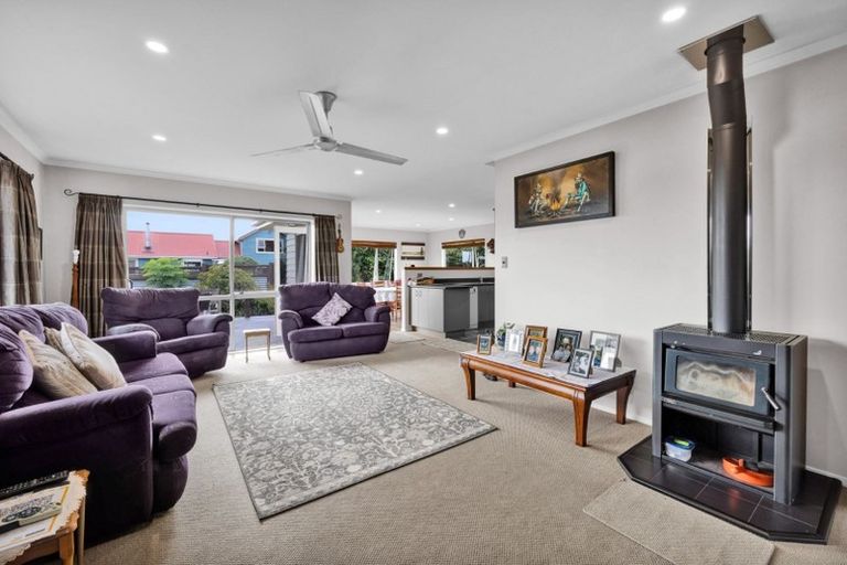 Photo of property in 29 Ngapapa Street, Urenui, 4375