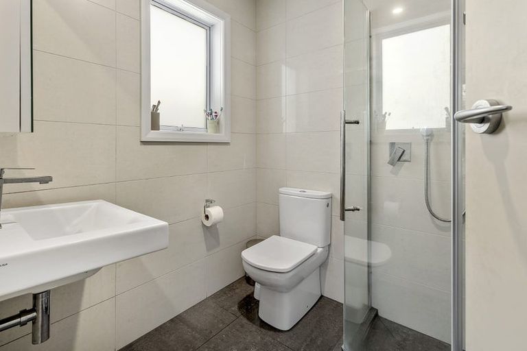 Photo of property in 8 Chatham Street, Berhampore, Wellington, 6023