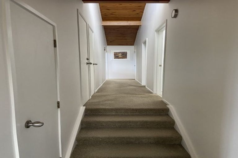 Photo of property in 4 Tui Grove, Paihia, 0200