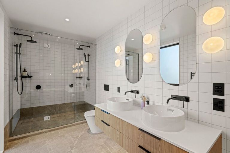 Photo of property in 1/33 Kilmore Street, Christchurch Central, Christchurch, 8013