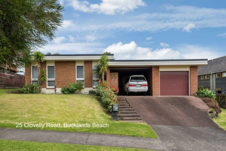 Photo of property in 23 Clovelly Road, Bucklands Beach, Auckland, 2012