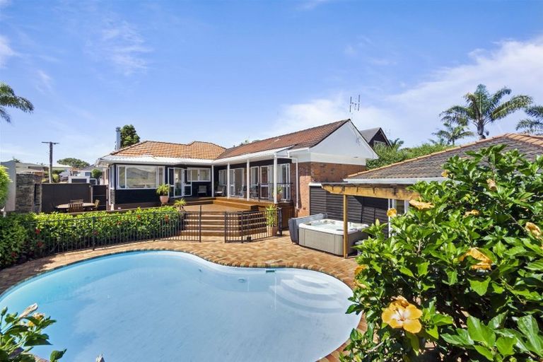 Photo of property in 7 Trafalgar Road, Milford, Auckland, 0620