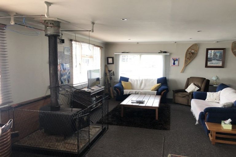 Photo of property in 1 Mckerrow Street, Methven, 7730