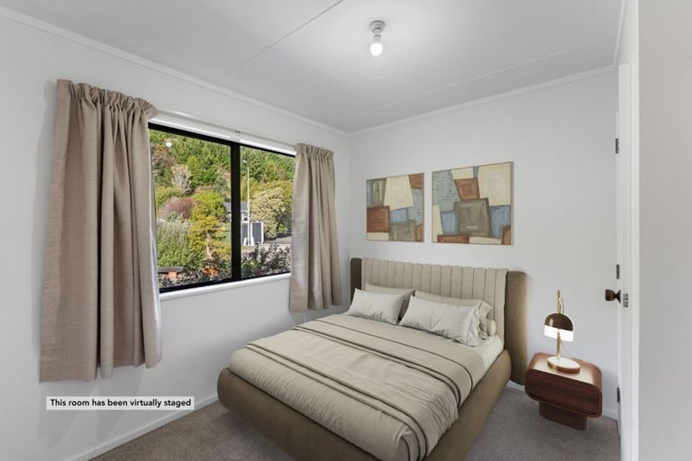 Photo of property in 14 Poneke Drive, Waikanae, 5036