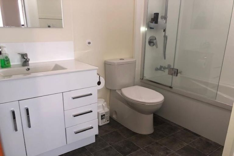 Photo of property in Hobson Court Flats, 13/70 Hobson Street, Thorndon, Wellington, 6011