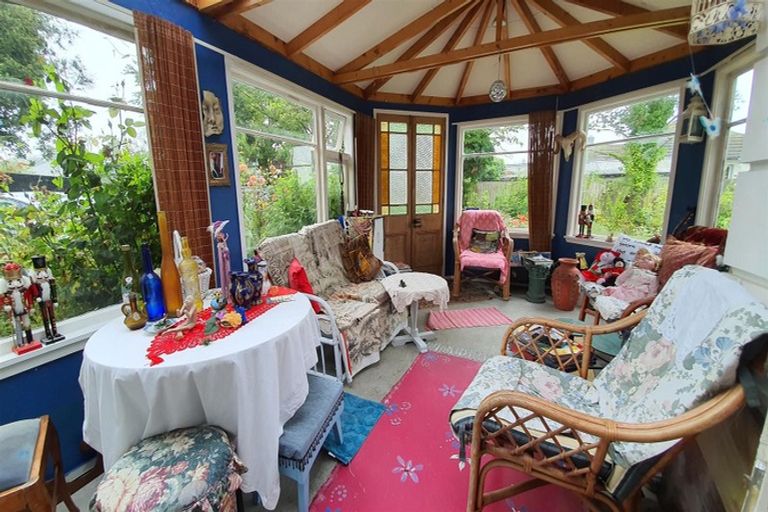 Photo of property in 14 Exeter Street, Waimate, 7924