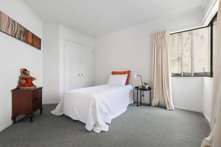 Photo of property in 409b Devonport Road, Tauranga South, Tauranga, 3112