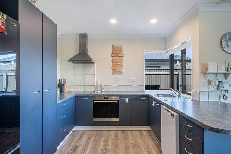 Photo of property in 130a Weraroa Road, Levin, 5510