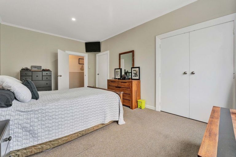 Photo of property in 5 Pembroke Road, Pembroke, Stratford, 4332