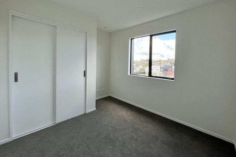 Photo of property in 3/60 Selo Street, Glen Eden, Auckland, 0602
