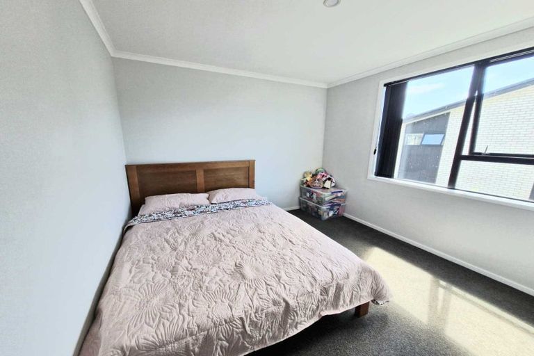 Photo of property in 29 Discovery Place, Marfell, New Plymouth, 4310