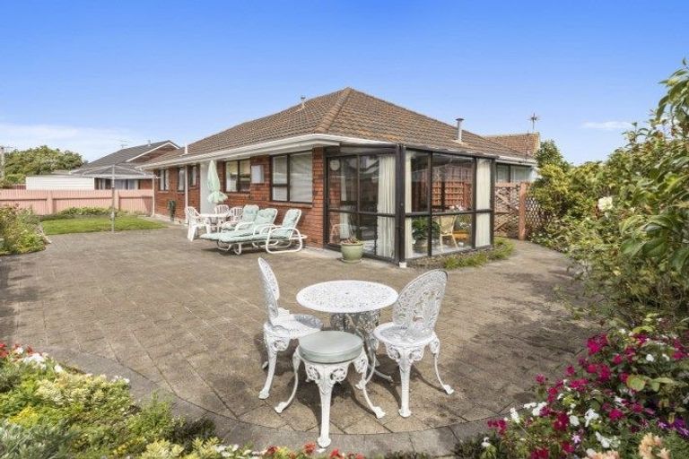 Photo of property in 3/18 Cressy Street, Waterloo, Lower Hutt, 5011