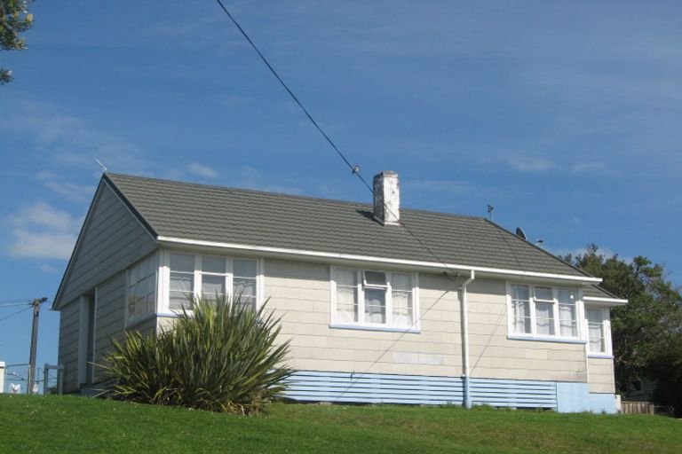 Photo of property in 98/98a Glenpark Avenue, Frankleigh Park, New Plymouth, 4310