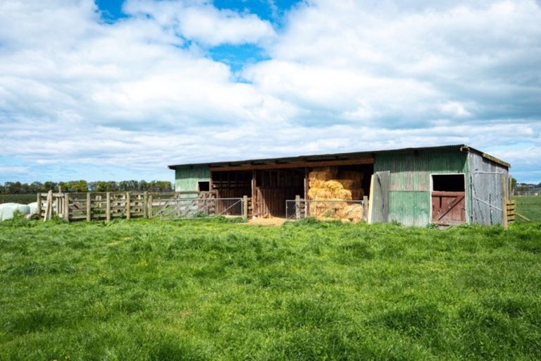 Photo of property in 14 Arowhenua Station Road, Kerrytown, Timaru, 7973