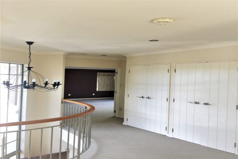 Photo of property in 92a Shakespeare Road, Milford, Auckland, 0620