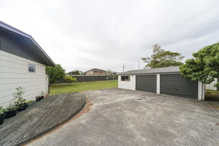 Photo of property in 1 Escort Grove, Awapuni, Palmerston North, 4412