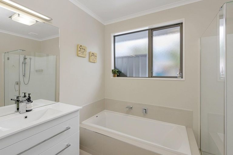 Photo of property in 15 Armour Place, Halswell, Christchurch, 8025