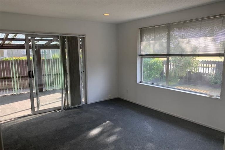 Photo of property in 83a Cottonwood Street, Parklands, Christchurch, 8083