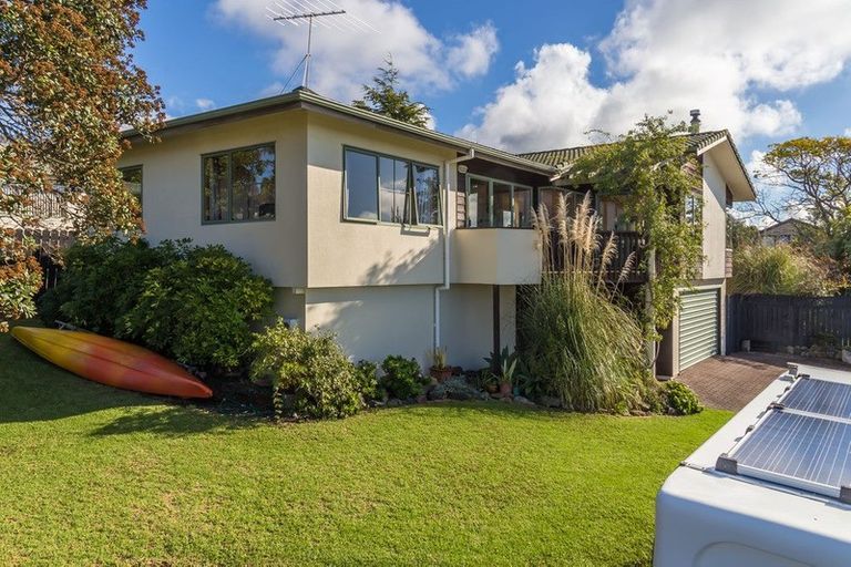 Photo of property in 5 Charlotte Street, Stanmore Bay, Whangaparaoa, 0932