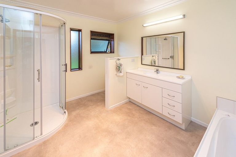 Photo of property in 4 Warwick Place, Springvale, Whanganui, 4501