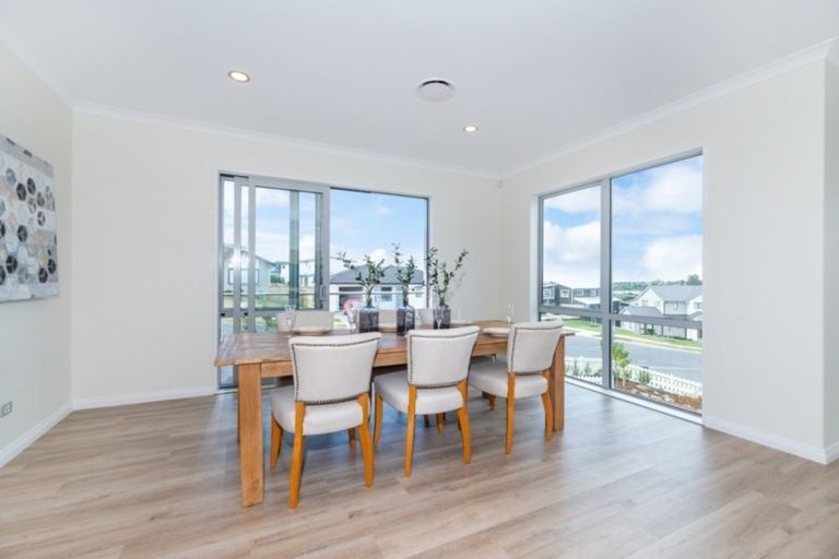 Photo of property in 22 Pommes Way, Silverdale, 0932