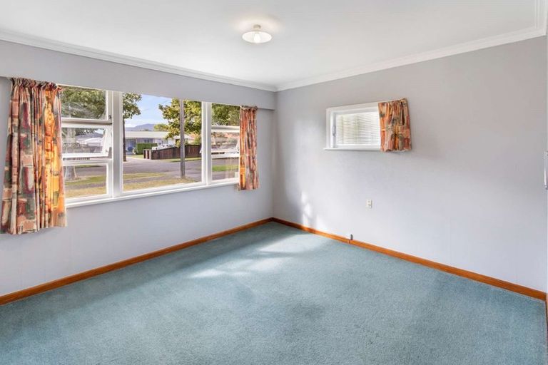 Photo of property in 14 Matai Street, Levin, 5510