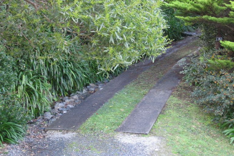 Photo of property in 5 Kendale Drive, Leigh, 0985