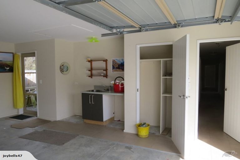 Photo of property in 5 Wineberry Avenue, Amberley, 7410