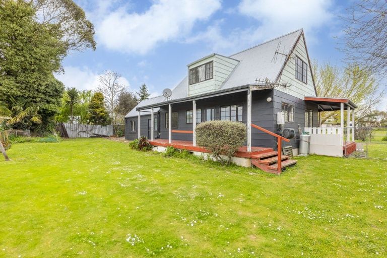 Photo of property in 19 Ellison Street, Otane, 4202