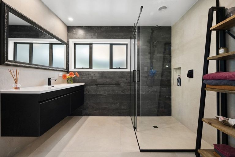 Photo of property in 56 Papakura-clevedon Road, Clevedon, Papakura, 2582