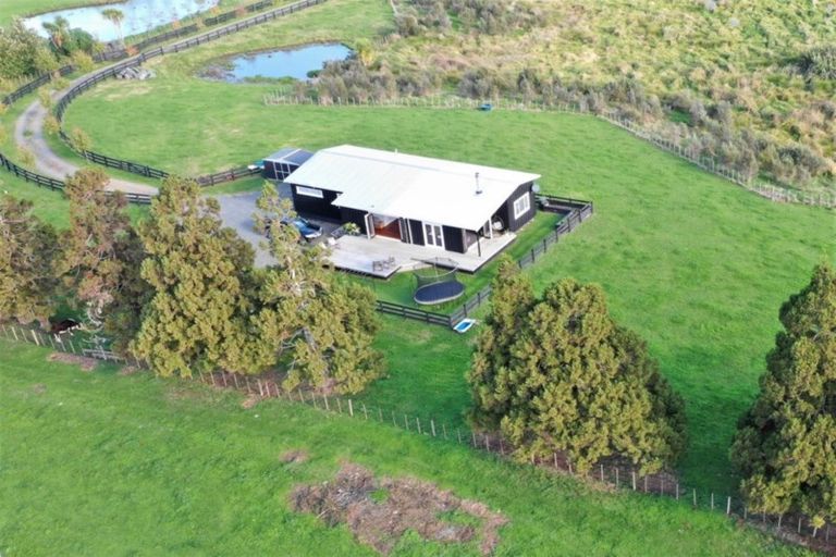 Photo of property in 1281 Whangaripo Valley Road, Whangaripo, Wellsford, 0972