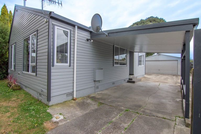 Photo of property in 53 Kaimanawa Street, Kelvin Grove, Palmerston North, 4414