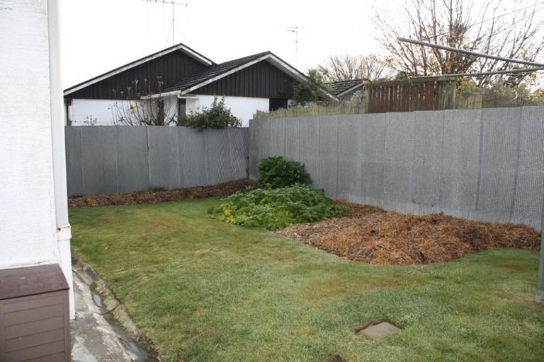 Photo of property in 1-4/35 Trafalgar Street, Maori Hill, Timaru, 7910