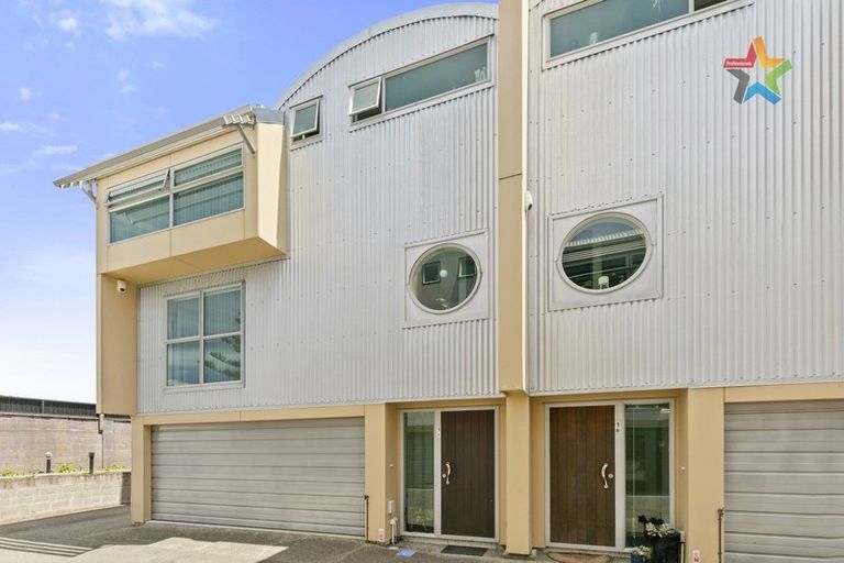 Photo of property in 1a/10 Park Avenue, Epuni, Lower Hutt, 5011