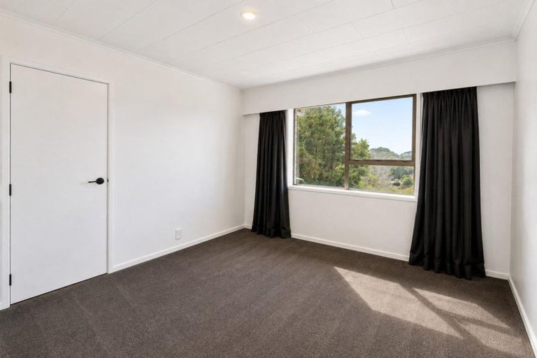 Photo of property in 22 Frankley Road, Westown, New Plymouth, 4310