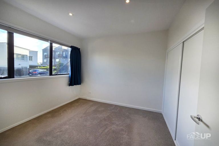 Photo of property in 39 Rangihina Road, Hobsonville, Auckland, 0616