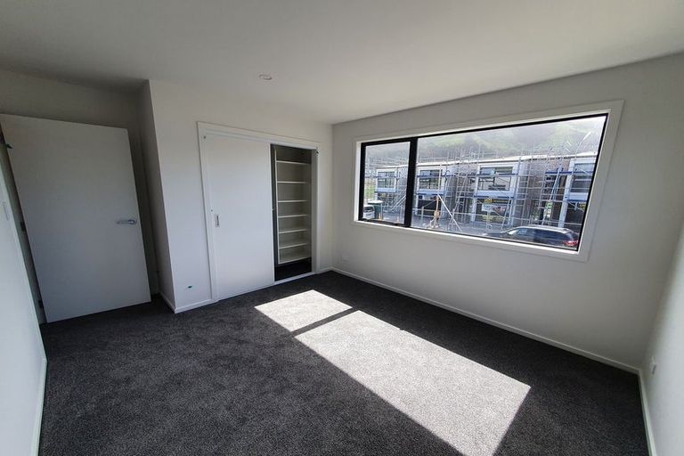 Photo of property in 9 Tokitoki Way, Kenepuru, Porirua, 5022