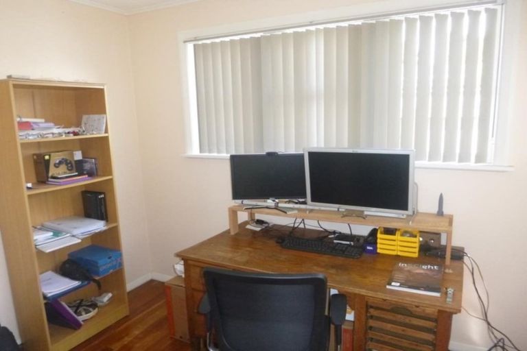 Photo of property in 27 Golders Road, Elderslea, Upper Hutt, 5018