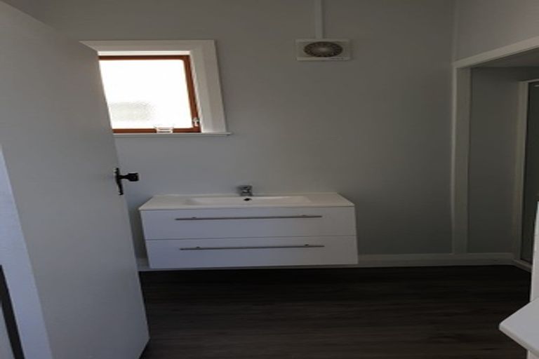 Photo of property in 76 Tinakori Road, Thorndon, Wellington, 6011