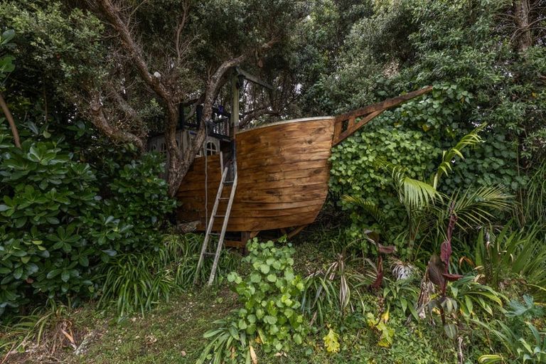 Photo of property in 1 Raebern Lane, Raumati Beach, Paraparaumu, 5032