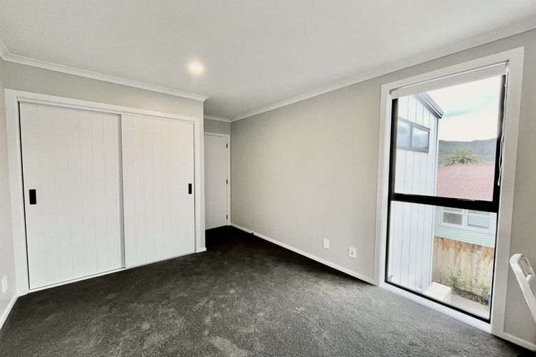 Photo of property in 9b Hinau Grove, Wainuiomata, Lower Hutt, 5014