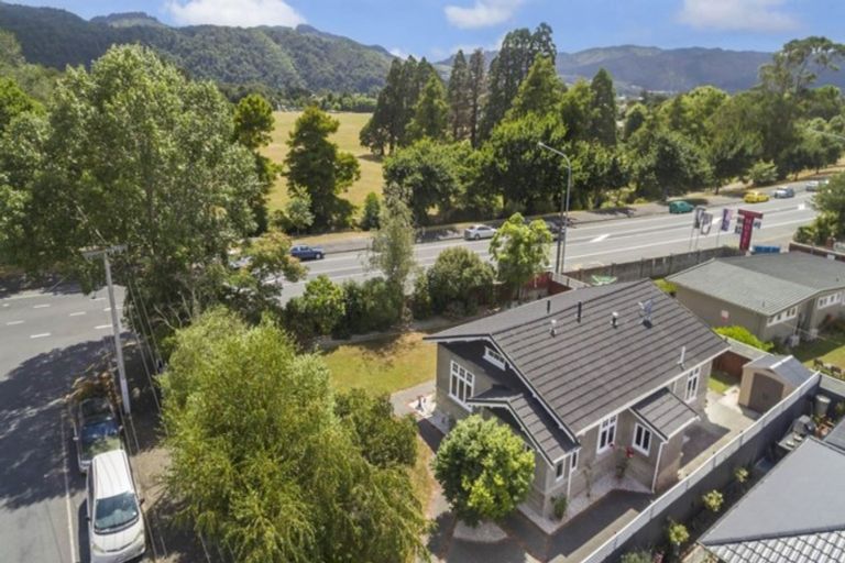 Photo of property in 1 Camp Street, Heretaunga, Upper Hutt, 5018