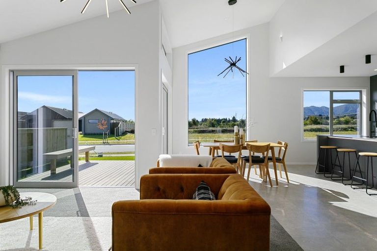 Photo of property in 24 Raupo Crescent, Wharewaka, Taupo, 3330