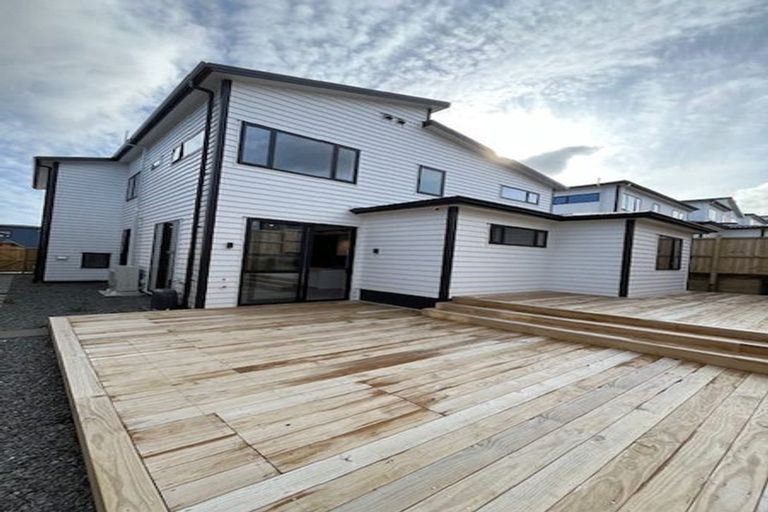 Photo of property in 30 Black Shed Road, Flat Bush, Auckland, 2019