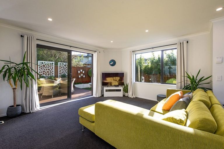 Photo of property in 15b Waiwhetu Road, Waiwhetu, Lower Hutt, 5010